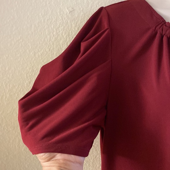 Deep Red Top - Picture 3 of 7